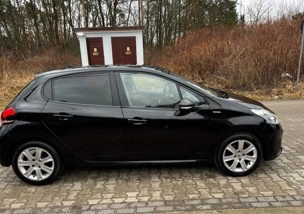 Peugeot 208 cena 29900 przebieg: 146000, rok produkcji 2015 z Łeba małe 379